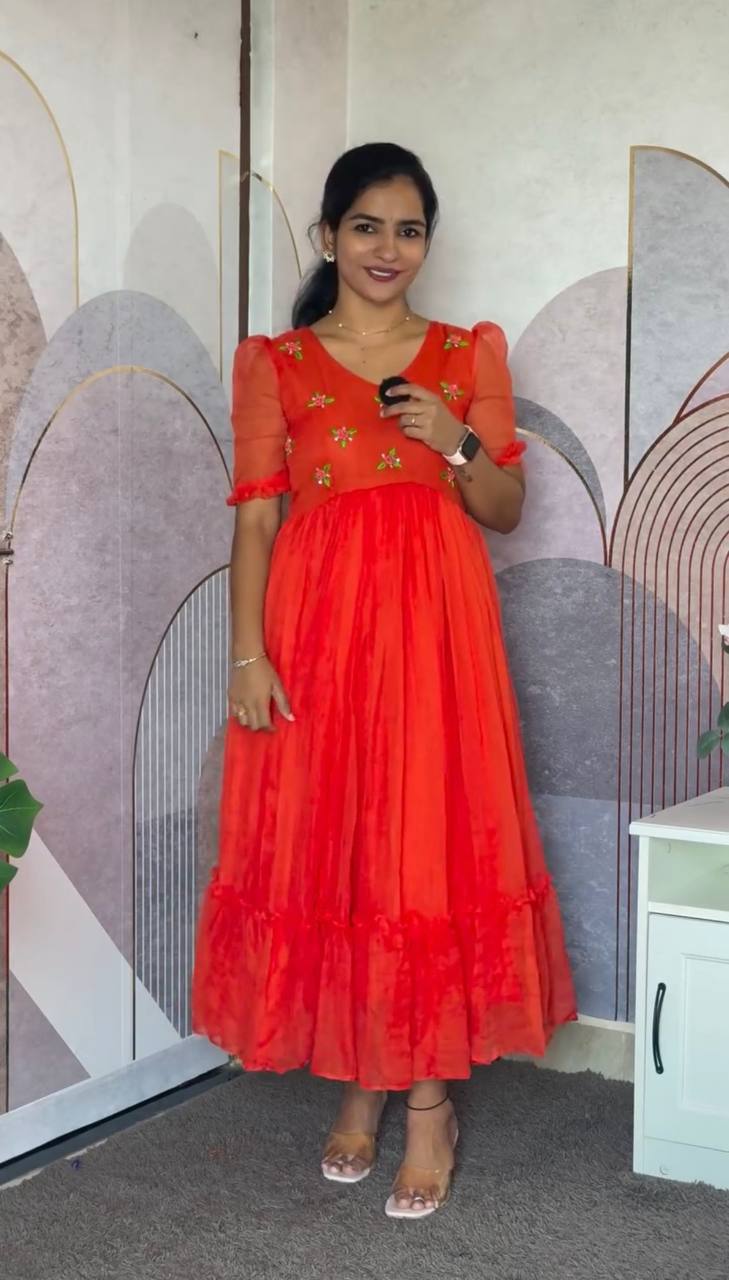 Gown's