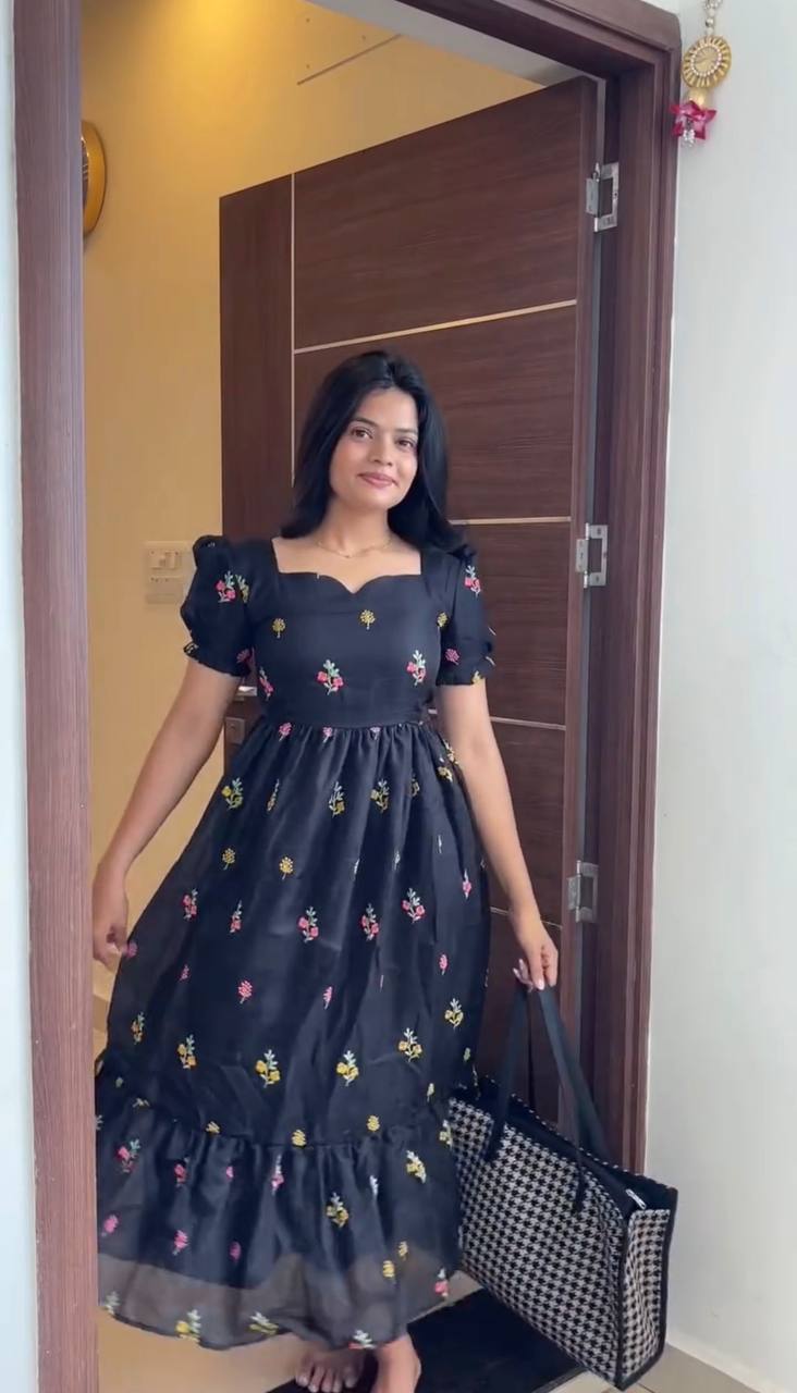 Gown's
