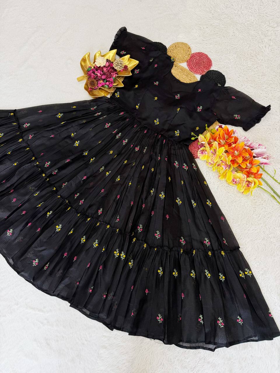 Gown's