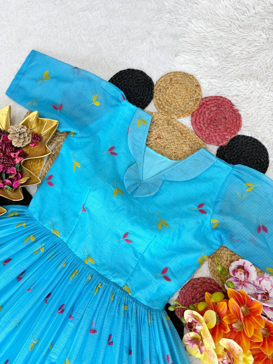 Gown's