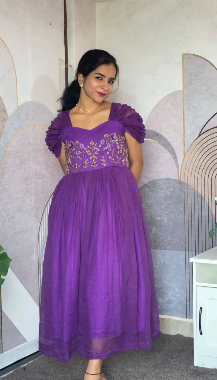 Gown's