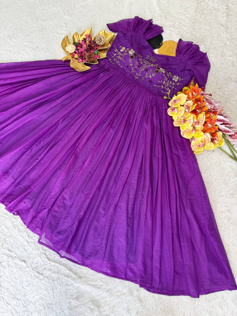 Gown's