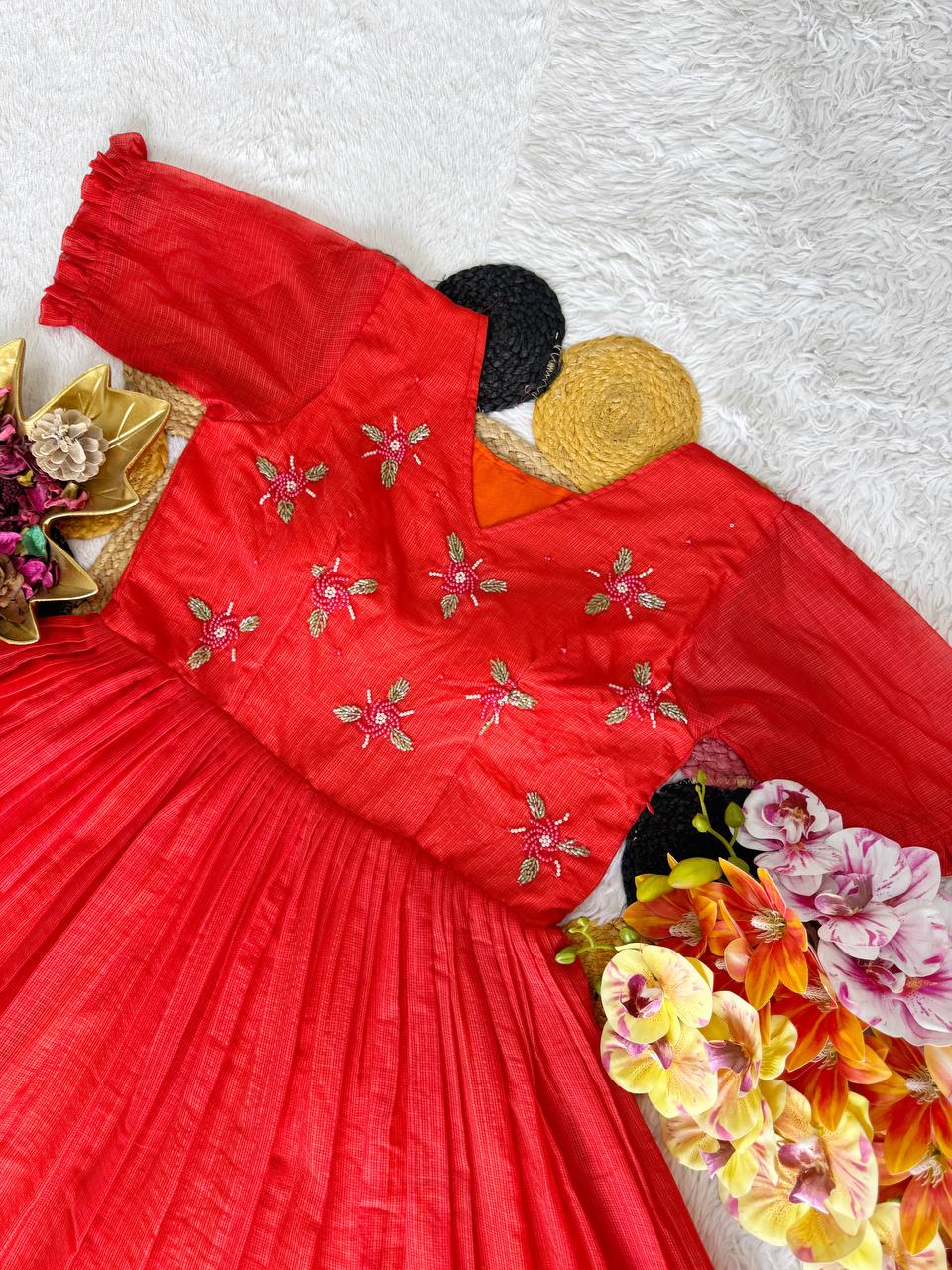 Gown's