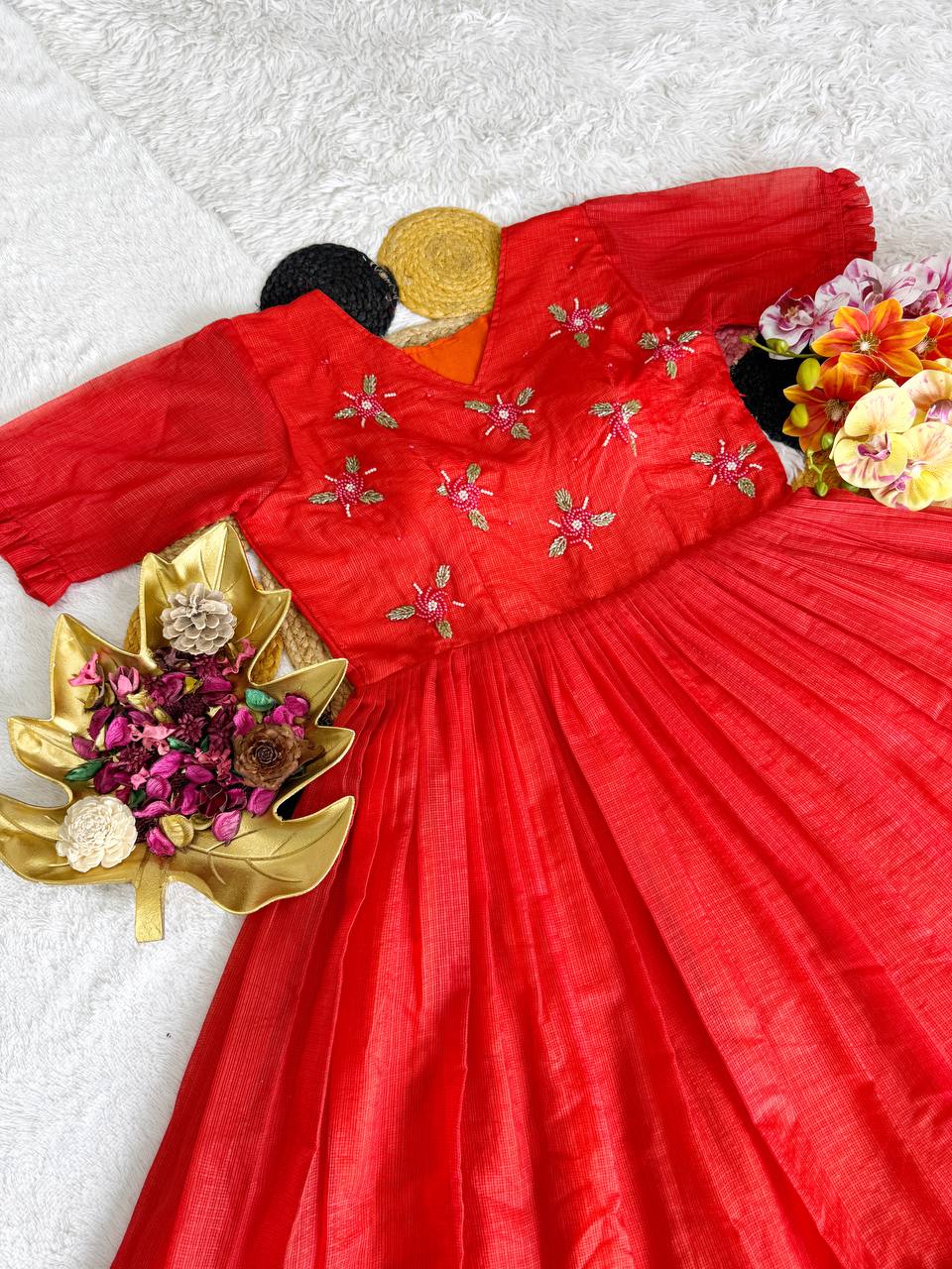 Gown's