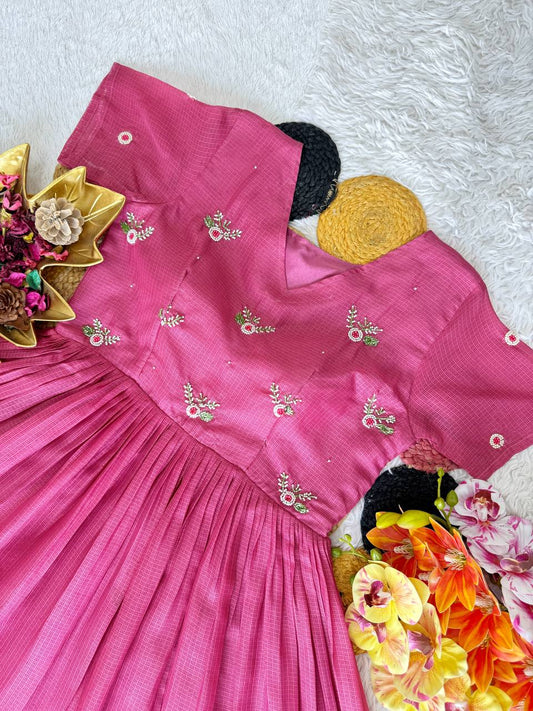 Gown's