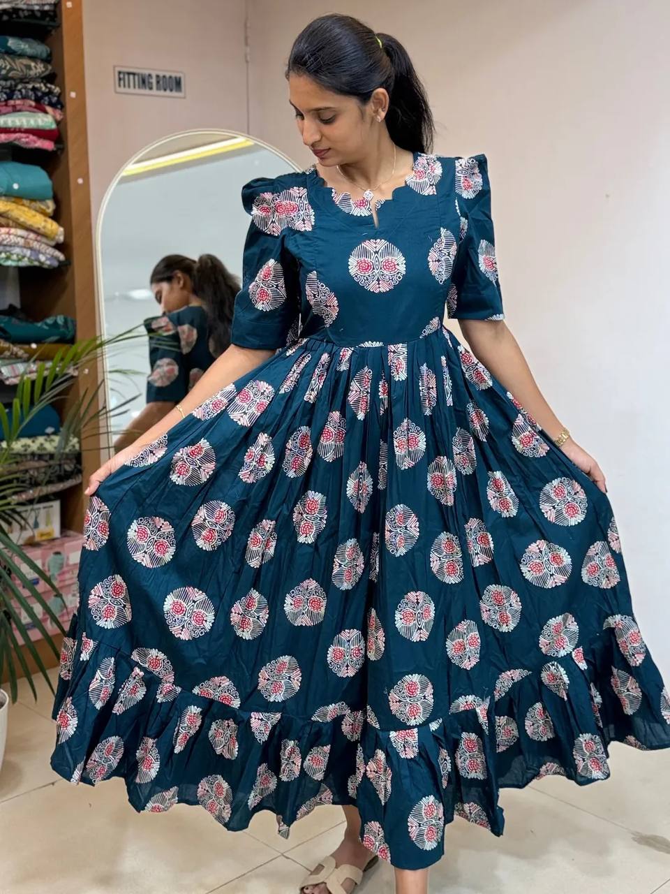 Gown's