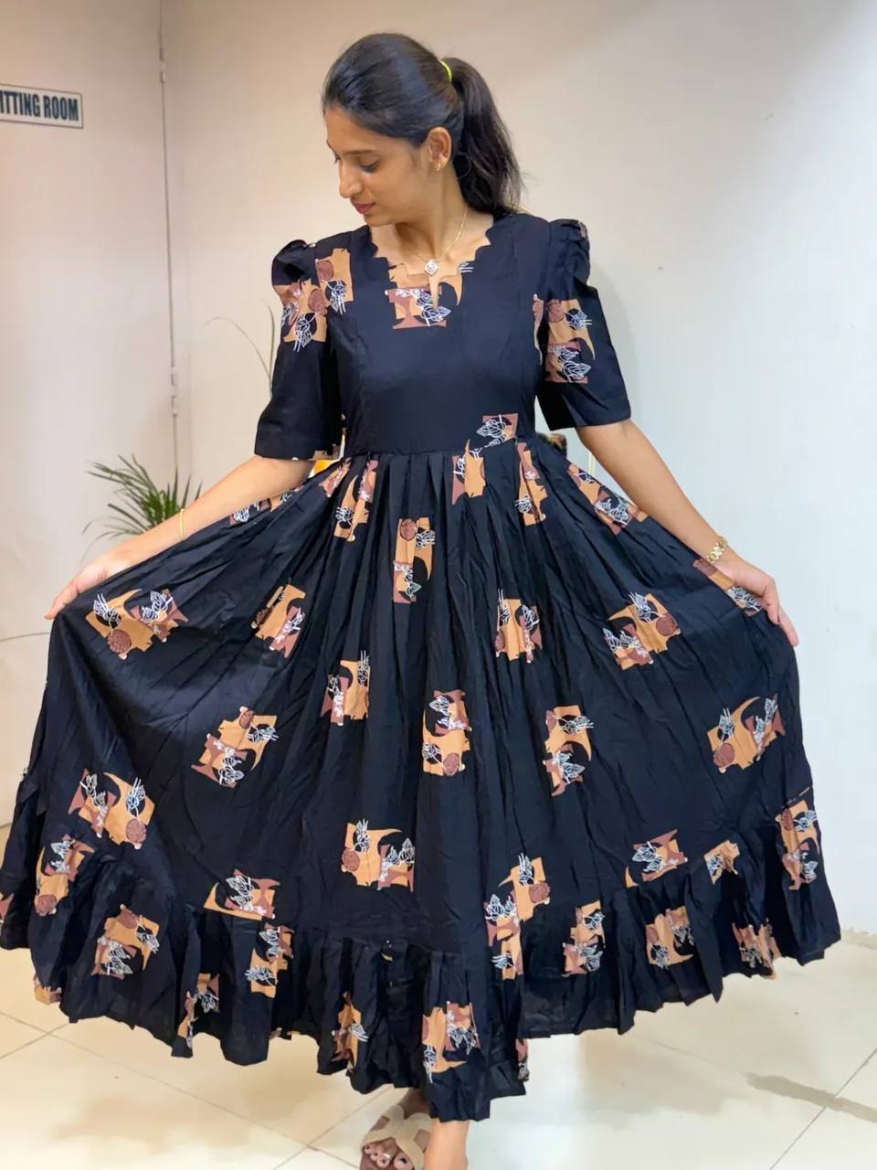 Gown's