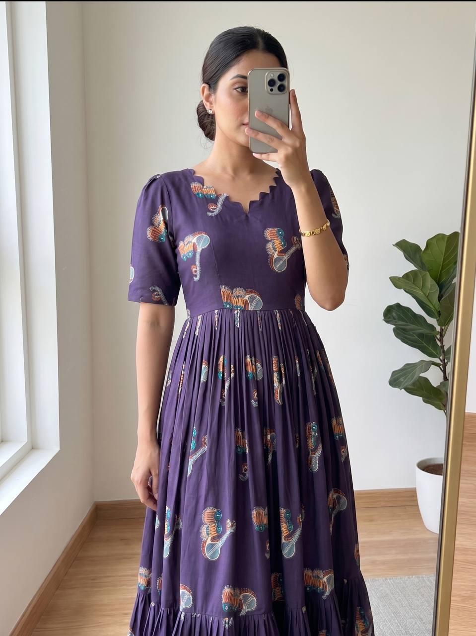 Gown's